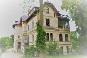Villa Moser - Ferienwohnung mit Terrasse in Gera, Greiz